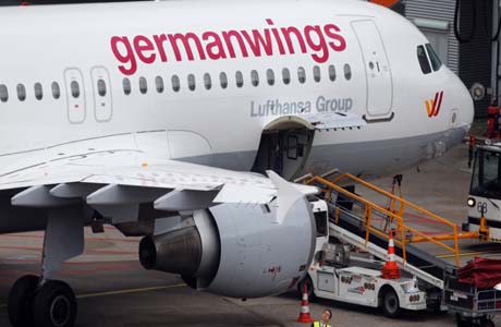 Avião de companhia alemã cai nos Alpes franceses