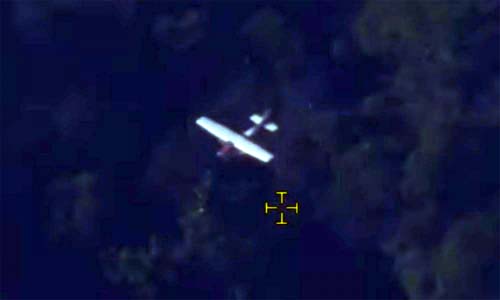 FAB intercepta avião suspeito, atira e piloto foge após pousar em Roraima