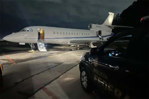 Autoridades confiscam bens avaliados em bilhões de reais de executivo bancário sob investigação