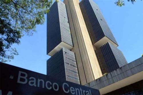 Banco Central: conta-corrente soma deficit de US$ 4,579 bilhões em março