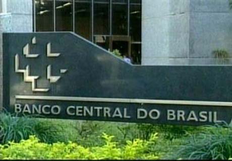 Banco Central libera mais recursos para estimular crédito