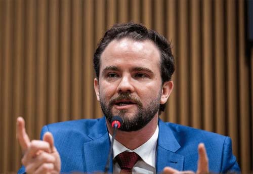 Após reunião com banqueiros, Fazenda admite discutir alternativas à alta do IOF