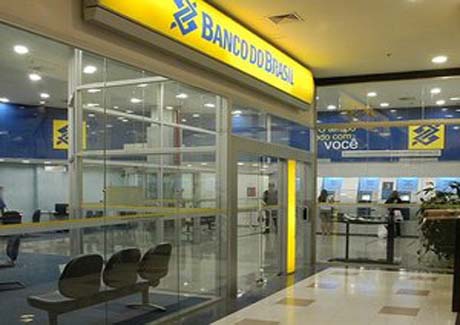 Bancos voltam a funcionar normalmente hoje mas fecham no final do ano