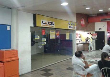 Bandidos invadem correspondente bancário dentro do Shopping Farol
