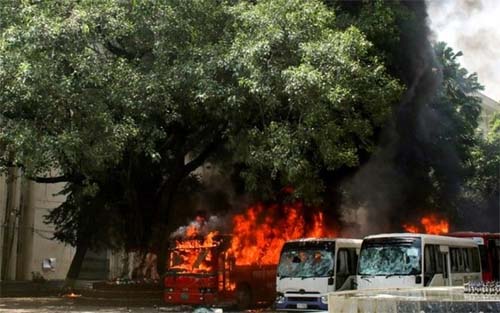 Ao menos 55 mortos em protestos contra o governo em Bangladesh