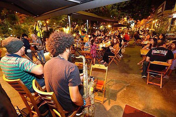 Abrasel confirma que bares com música ao vivo vão exigir passaporte da vacina em Maceió