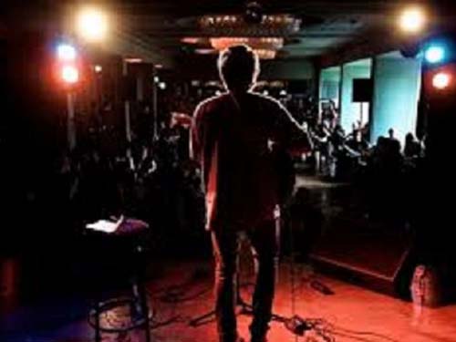 Governo de Alagoas mantém medida que proíbe apresentações ao vivo em bares