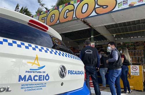 Prefeitura abre cadastro para comercialização de fogos de artifício em Maceió