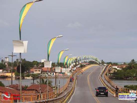 Jovem é vítima de atentado no Centro da Barra de Santo Antônio