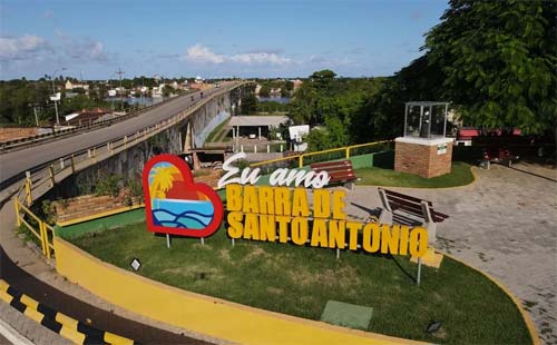 Homem é morto com tiro nas costas na entrada da Barra de Santo Antônio