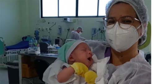 Bebê de apenas 27 dias vence a Covid-19 em Maceió