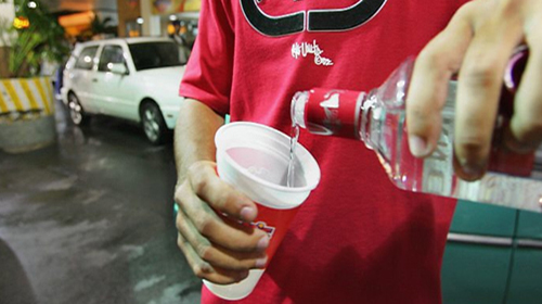 Venda de bebidas alcoólicas para menores de 18 anos se torna crime