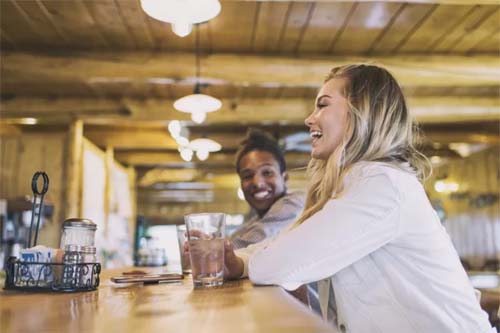 Por que a geração Z bebe menos que as anteriores