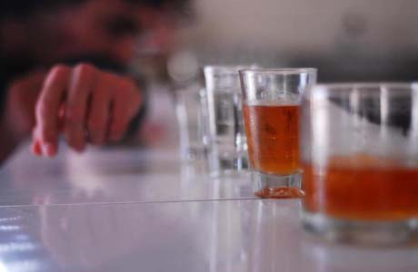 Beber muito em pouco tempo prejudica o sistema imunológico