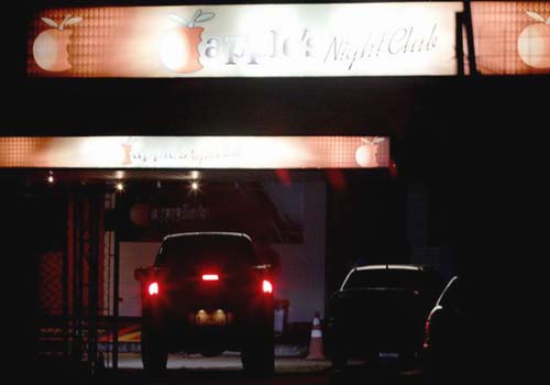 À noite, agenda de prefeitos em Brasília dá lugar a casas de prostituição