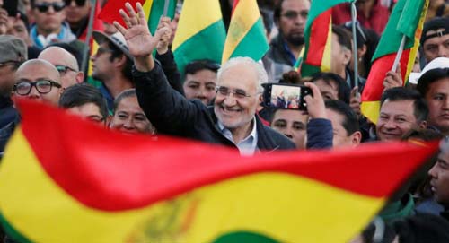 Indefinição na Bolívia: Evo Morales declara vitória e opositor faz acusação de fraude