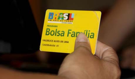 Beneficiários do Bolsa Família têm até dia 16 para atualizar cadastro