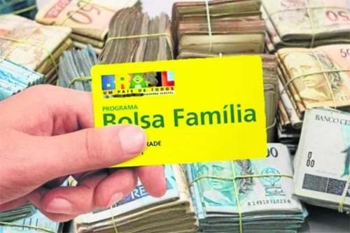 Governo suspende bloqueios do Bolsa Família para o mês de maio