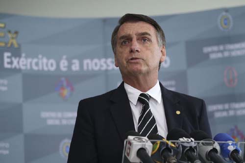 Médico confirma cirurgia de Bolsonaro para o dia 28 de janeiro