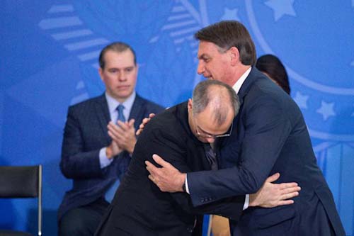 De estrelas à decepção: Senadores que ‘bombaram’ na CPI são criticados por voto em Mendonça