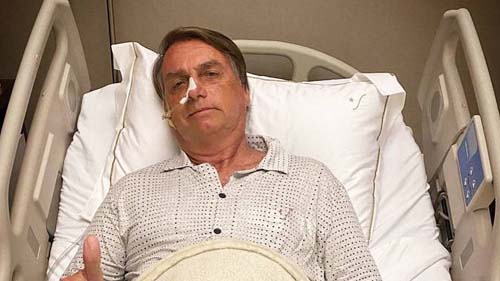 Bolsonaro posta foto após diagnóstico de suboclusão intestinal