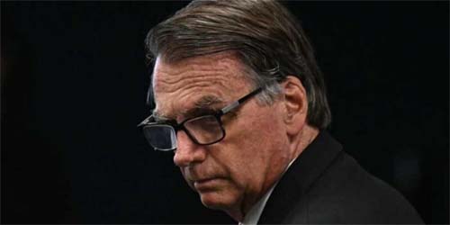 Decisão judicial mantém detenção de Bolsonaro após audiência de custódia via videoconferência