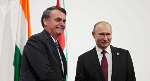 Bolsonaro afirma ter 'profundo respeito' pelo líder russo Vladimir Putin