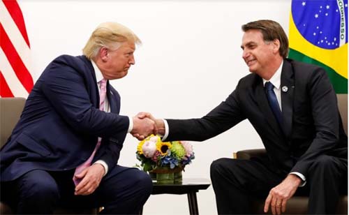 'Olhem agora o que está acontecendo no Brasil', diz Trump sobre administração de Bolsonaro