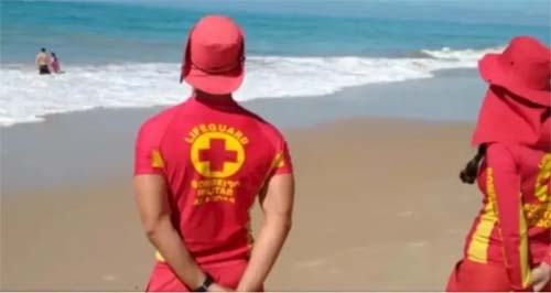 Surfista e bombeiro resgatam vítimas de afogamento na Praia da Avenida
