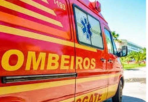 Populares salvam vítimas de afogamento na Praia de Cruz das Almas