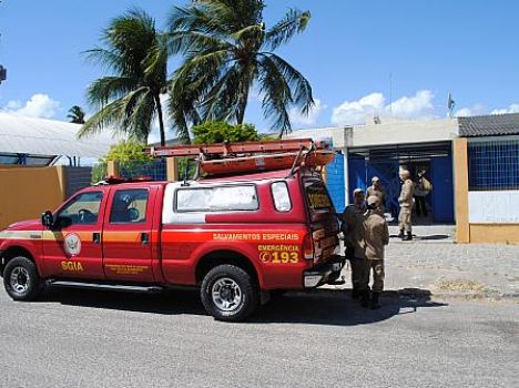 Ataque de abelhas deixa homem internado em estado grave no HGE