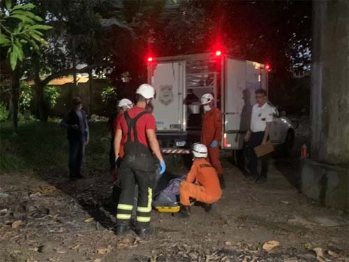 Bombeiros são acionados para resgate de corpo de jovem desaparecido há uma semana