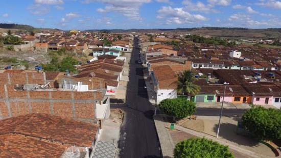 Pró-estrada chega a Murici e entrega vias asfaltadas em Branquinha