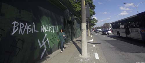 Apologia ao nazismo em escolas é crime