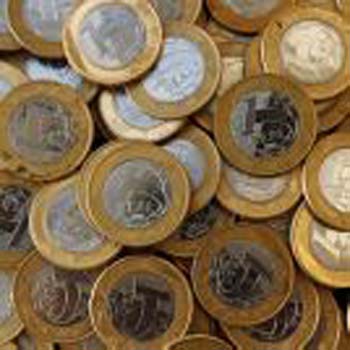 Arrecadação federal salta 45,2% em abril e chega a R$ 156,8 bilhões, recorde para o mês