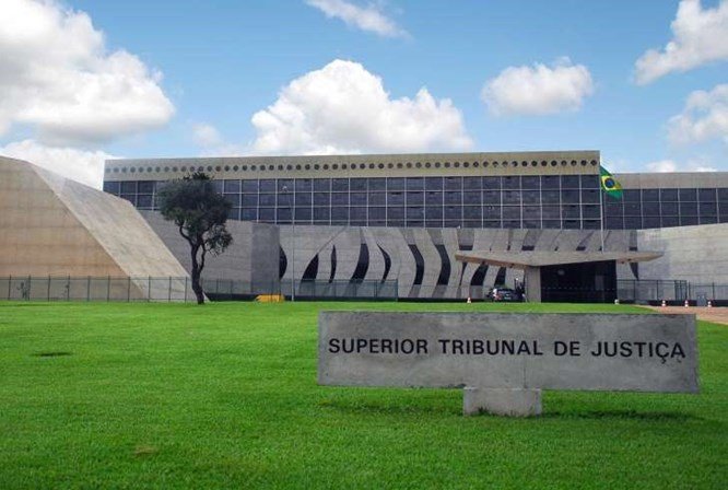 Pedido de vista suspende julgamento do STJ sobre cobertura de planos de saúde