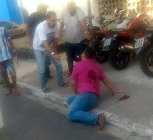 Funcionário da Prefeitura de Maceió é baleado após discussão de trânsito no Centro