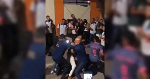 Briga generalizada entre estudantes em Junqueiro