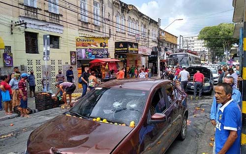 Morre motorista por aplicativo espancado no centro de Maceió