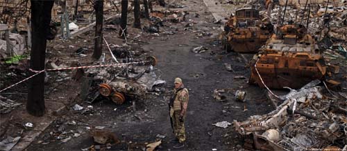 Moradores de Bucha relatam os horrores da invasão russa