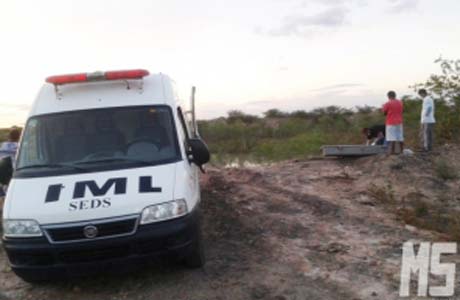 Corpo em avançado estado de decomposição é encontrado por caçador em Delmiro Gouveia 