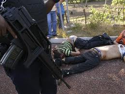 Homens encapuzados executam três pessoas e deixam outra ferida em Traipu