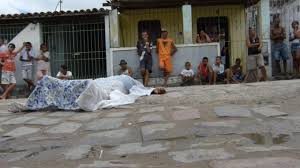Mulher é executada a tiros na madrugada deste domingo 