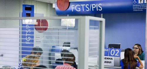 Agências da Caixa abrem no sábado para solucionar dúvidas sobre contas inativas do FGTS