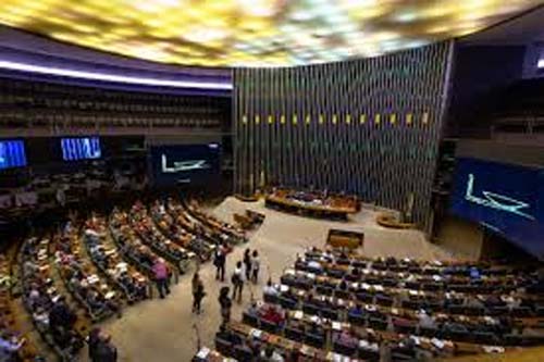 CCJ da Câmara aprova projeto que prevê voto impresso no Brasil