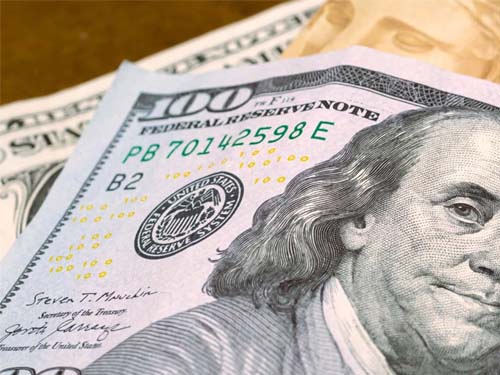 Focus: câmbio para 2023 passa de R$ 5,15 para R$ 5,11; para 2024, vai de R$ 5,20 a R$ 5,17