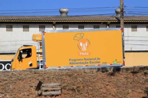 Municípios podem comprar caminhões frigoríficos para transporte de produtos da alimentação escolar