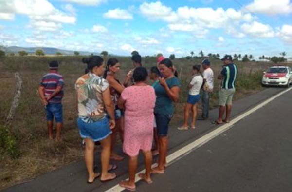 Populares encontram corpo de homem em terreno às margens da AL-115
