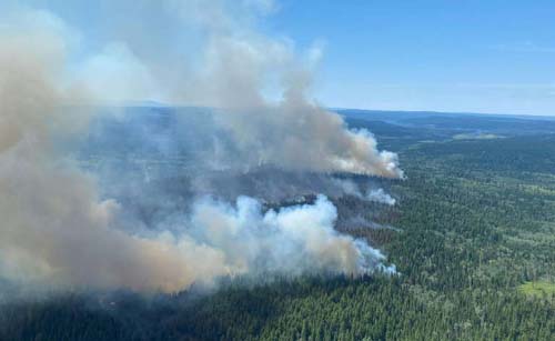 Evacuações continuam no oeste do Canadá devido ao avanço de incêndios