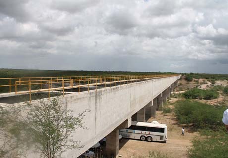 Alagoanos se impressionam com a magnitude do Canal do Sertão 